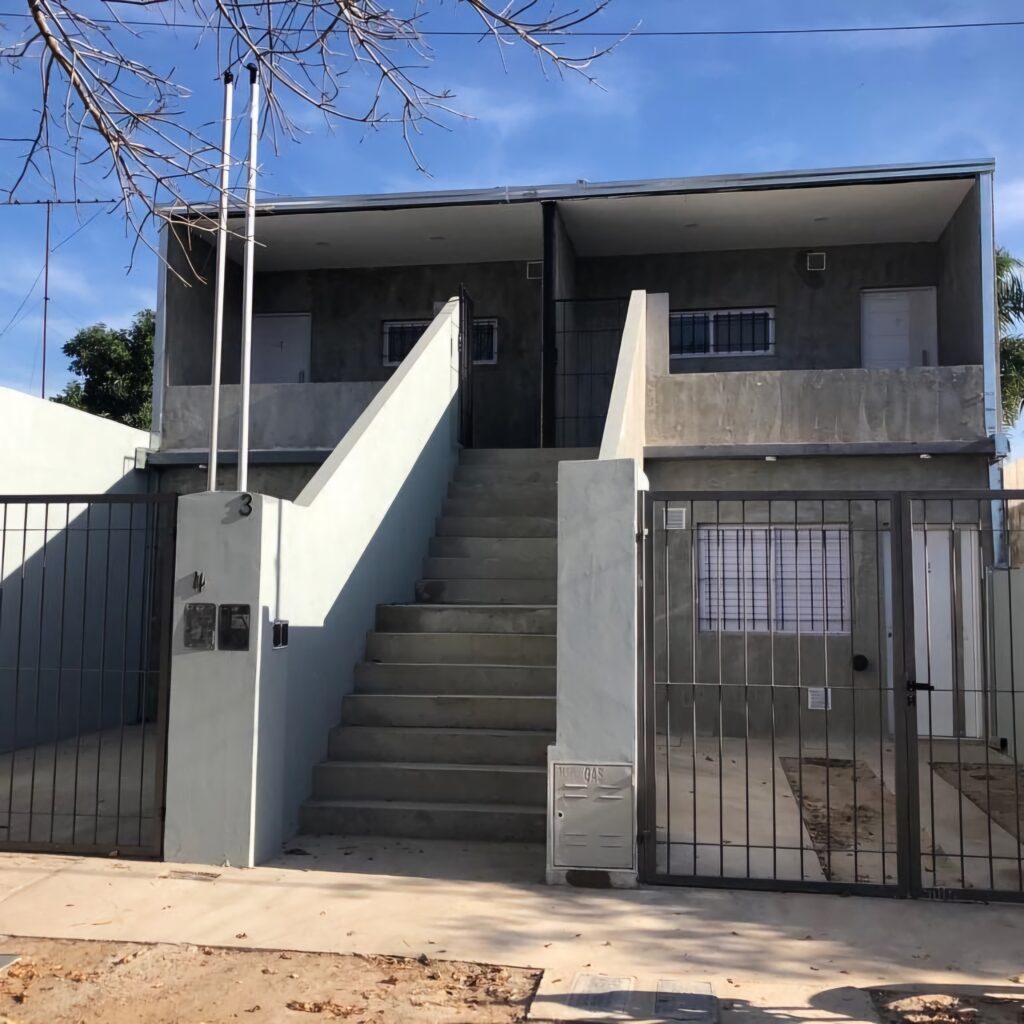 Venta_dpto._En_calle_guemes_entre_Eva_perón_y_lisandro_de_la_torre._Valor_por_privado[1]