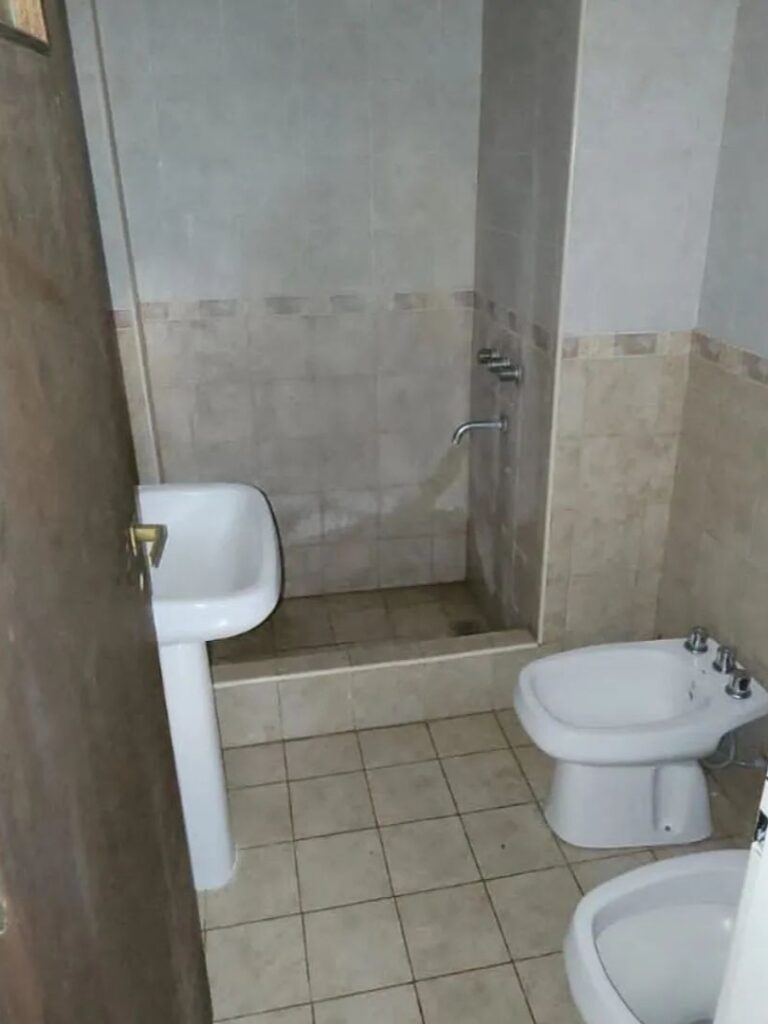 En ALQUILER Güemes 1081 . Villa Constitución.webp (4)